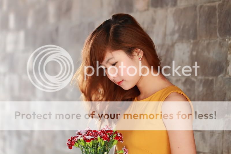 IMAGE: http://i886.photobucket.com/albums/ac69/winwin_bucket/ANH%20MAU/DPP_107.jpg?t=1332695237